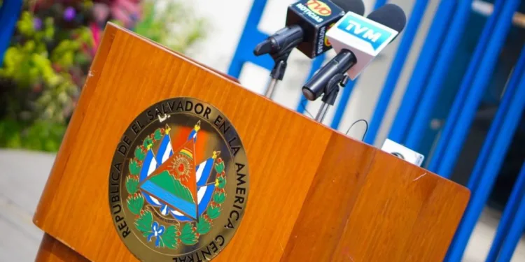 Informe revela deterioro de libertades en El Salvador y bajo acceso a información pública 