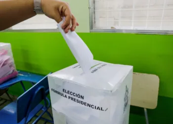Honduras sigue en tensión electoral: el recuento avanza lento y la diferencia entre candidatos es mínima