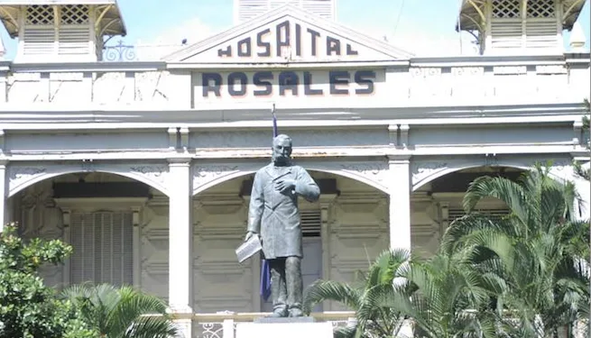 Sindicatos denuncian despidos masivos en el Hospital Rosales, el más grande de El Salvador