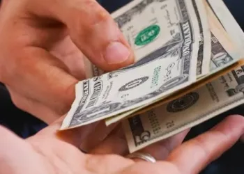 Panamá desembolsará más de $157 millones en la bonificación salarial navideña para empleados estatales