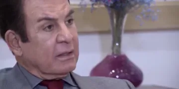 Nasralla denuncia irregularidades en el conteo de votos y señala retrasos en el registro de actas en Honduras