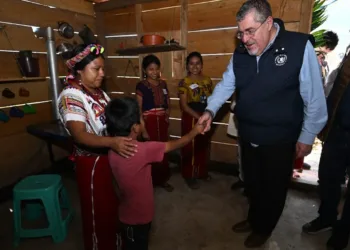 Guatemala declara a Chajul y San Juan Cotzal como municipios libres de pisos de tierra