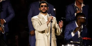 Bad Bunny pone a bailar y cantar a Costa Rica en primero de sus dos conciertos en San José
