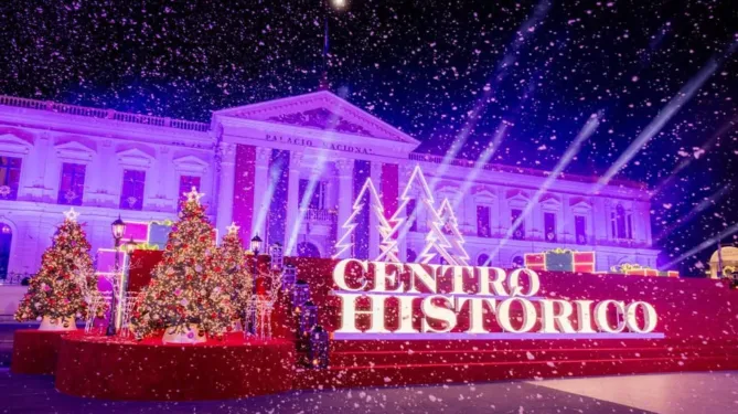 El popular Centro Histórico de San Salvador se convierte en una enorme Villa Navideña