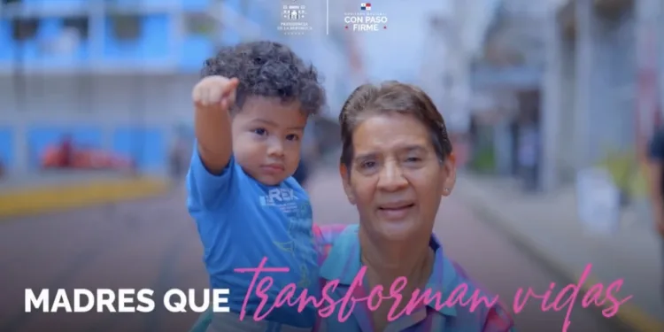 Panamá celebra este 8 de diciembre el Día de la Madre con feriado y reuniones familiares