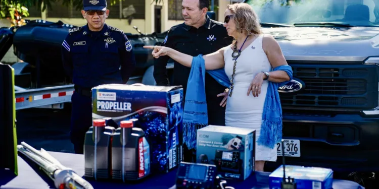 EE UU dona equipo valorado en $500,000 a la Policía de El Salvador para fortalecer la lucha contra el narcotráfico
