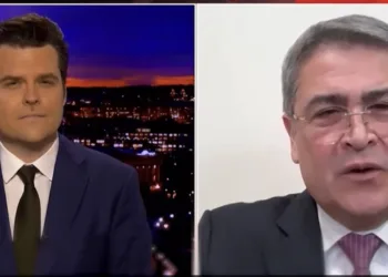 El indultado Juan Orlando Hernández evalúa regreso a Honduras y denuncia riesgos a su integridad y la de su familia