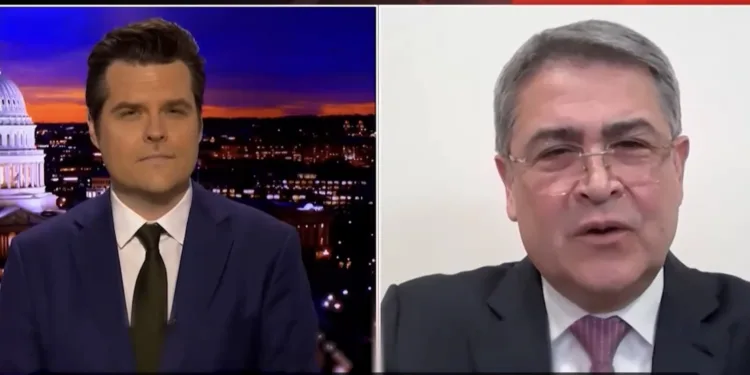 El indultado Juan Orlando Hernández evalúa regreso a Honduras y denuncia riesgos a su integridad y la de su familia