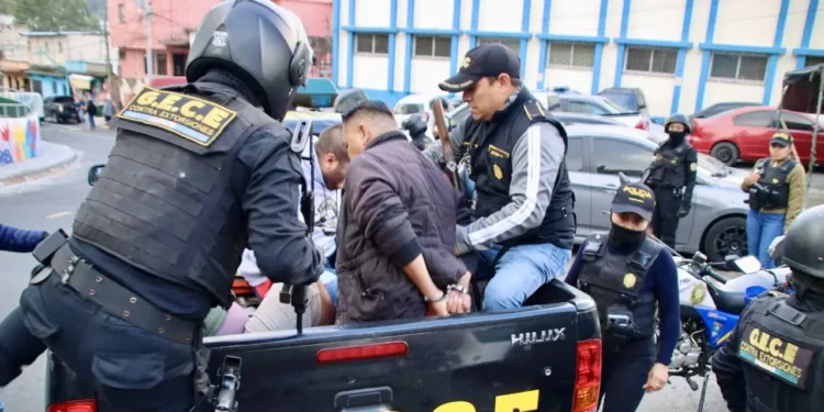 Policía guatemalteca reporta al menos 13 arrestos de presuntos criminales