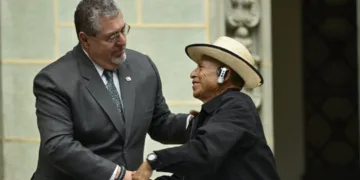 Presidente de Guatemala ofrece disculpa pública del Estado por desapariciones forzadas durante el conflicto armado