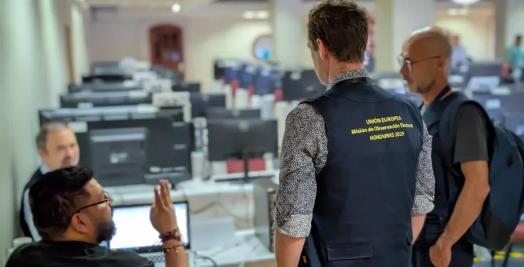 Unión Europea reafirma apoyo al proceso electoral en Honduras y pide respetar el recuento de votos