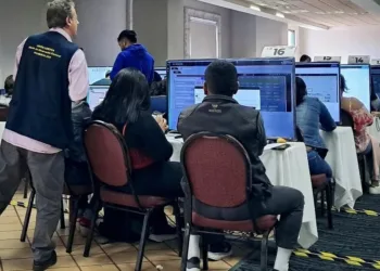 Consejeros electorales en Honduras enfrascados en batalla de acusaciones en medio del escrutinio especial