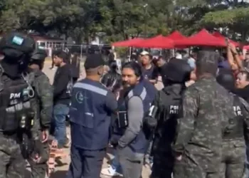 Crisis en Honduras: consejera denuncia disturbios en centro electoral y caudillo de la izquierda convoca a movilizaciones