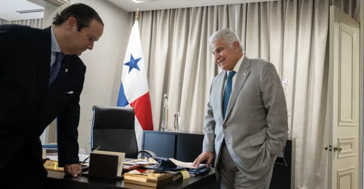 Presidente Mulino de Panamá y el mandatario electo de Chile acuerdan relanzar relaciones bilaterales