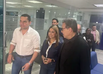 Partido Nacional y Partido Liberal acuerdan escrutinio especial de 2,794 actas presidenciales en Honduras
