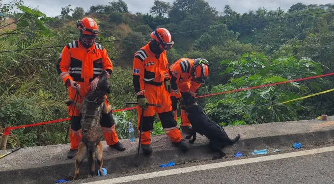 Hallan seis cadáveres en basurero clandestino en Ciudad de Guatemala y suman 12 cuerpos localizados en cuatro días
