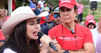 Nasralla parece quedarse solo en su cruzada por el fraude mientras el Partido Liberal de Honduras le retira respaldo