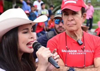 Nasralla parece quedarse solo en su cruzada por el fraude mientras el Partido Liberal de Honduras le retira respaldo