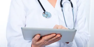 Honduras en crisis: solo el 4 % de médicos aprueba examen para entrar a posgrados