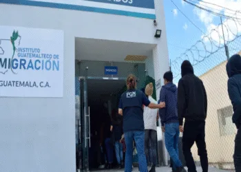 Más de 900 menores guatemaltecos no acompañados han sido retornados en 2025
