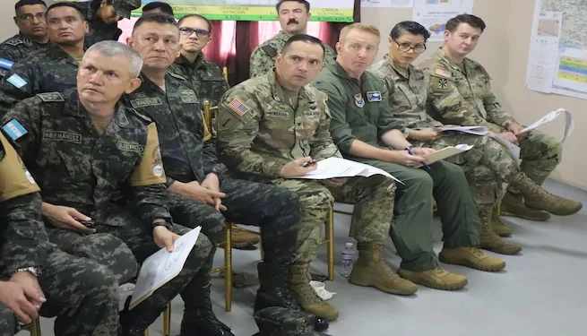 29 altos mandos de la la cúpula militar hondureña se retiran a fin de año