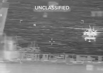 Panamá confirma que buques petroleros interceptados por EEUU violaron normas de abanderamiento