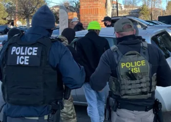 Guatemaltecos y hondureños entre los más afectados: la expulsión de migrantes desde EE UU incrementó un 470 %