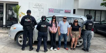 Un niño guatemalteco se salva al gritar “no son mis padres” y desata operativo contra presunto tráfico infantil en México