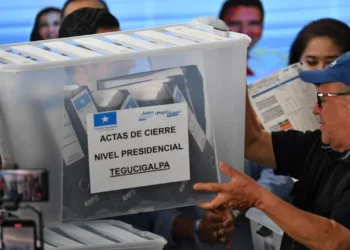 Honduras avanza hacia el escrutinio especial con 2,000 personas acreditadas por el Consejo Nacional Electoral