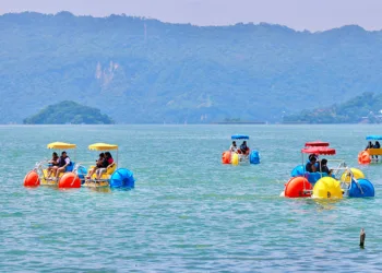 El Salvador prevé más de 448,000 turistas internacionales por temporada navideña