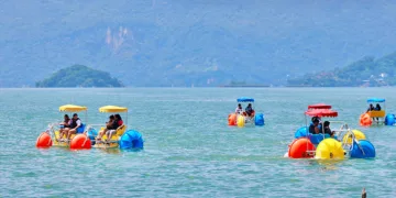 El Salvador prevé más de 448,000 turistas internacionales por temporada navideña