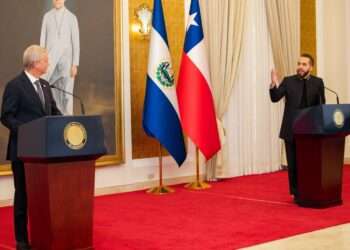 Bukele y presidente electo de Chile abordan seguridad y cooperación bilateral durante reunión en Casa Presidencial de El Salvador