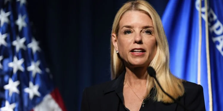 Fiscal general de EE UU confirma que Maduro será procesado por narcotráfico y otros en tribunales de Nueva York