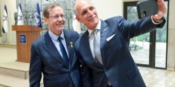 Presidente israelí espera “relaciones más sólidas” con Honduras tras recibir a Asfura