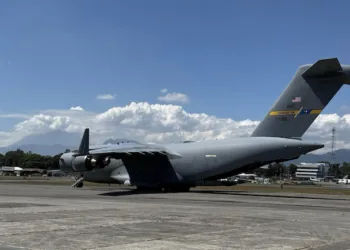 Estados Unidos refuerza cooperación con Guatemala con llegada de aeronaves C-17 Globemaster III