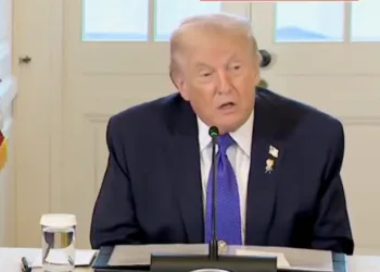 Trump lanza un ultimátum a Cuba: “No habrá más petróleo ni dinero de Venezuela”