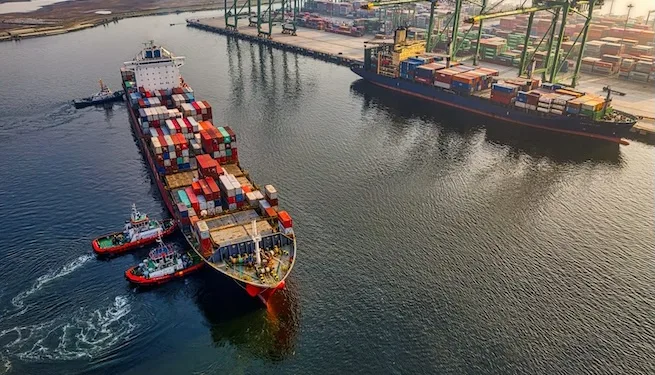 Exportaciones de Guatemala crecieron 6 % en 2025 y superarán los $18 mil millones