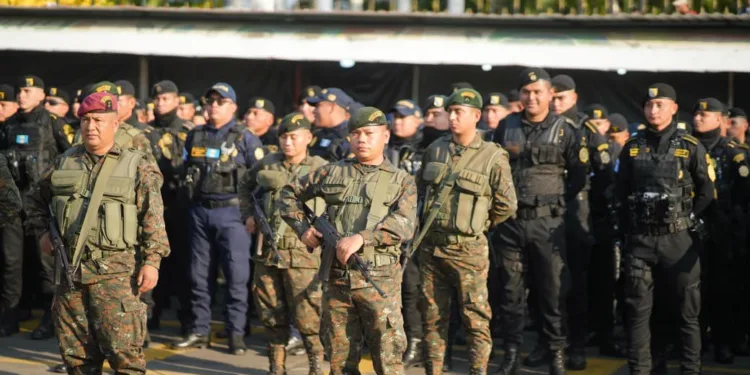 Guatemala activa operativo para desmantelar negocios de pandillas alrededor del penal de máxima seguridad