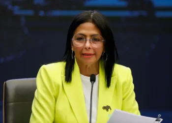 Golpe institucional en Venezuela: el chavismo impone a Delcy Rodríguez tras la captura de Maduro