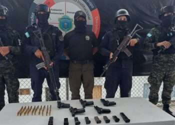 Descubren armas y municiones en cárcel de máxima seguridad de Honduras