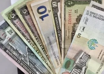 Dolarización en El Salvador cumple 25 años y la moneda nacional, el colón, está completamente olvidada