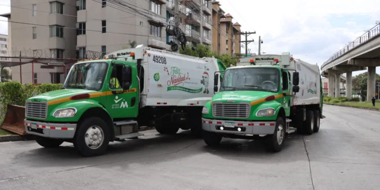 Gobierno panameño inicia operativo especial de limpieza en distrito San Miguelito para evitar crisis sanitaria