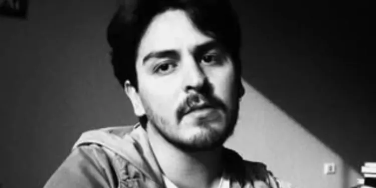 Jueza española ordena liberación de fotoperiodista salvadoreño tras detención en Sevilla por alerta de Interpol