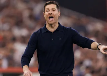 Real Madrid destituye a Xabi Alonso tras la derrota Supercopa y nombra a Álvaro Arbeloa como nuevo entrenador