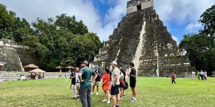 Guatemala rompe récord tras recibir 3.3 millones de turistas internacionales en 2025