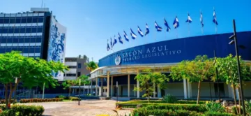 Asamblea Legislativa salvadoreña aprueba Ley Quincena 25 tras anuncio de Bukele y con respaldo de empresas privadas