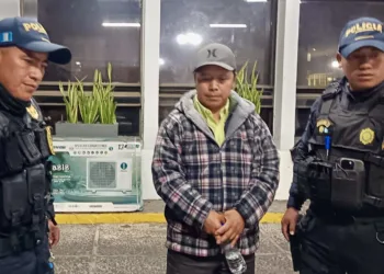 Arresto de líder indígena es ataque a la democracia de “criminales” que siguen en Ministerio Público, dice el presidente guatemalteco