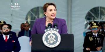 Presidenta de Honduras ordena iniciar transición del poder y reafirma que dejará la Presidencia el 27 de enero
