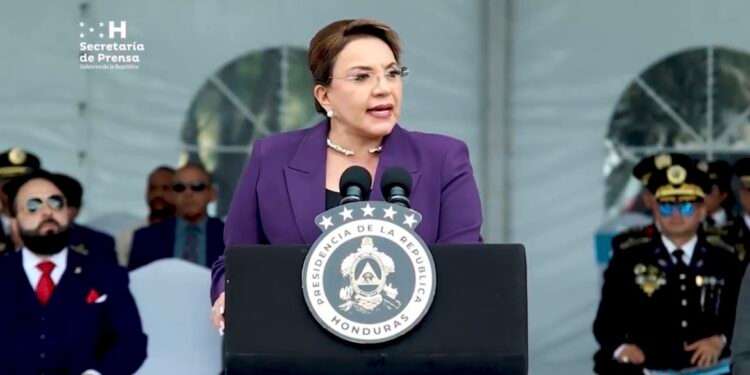Presidenta de Honduras ordena iniciar transición del poder y reafirma que dejará la Presidencia el 27 de enero