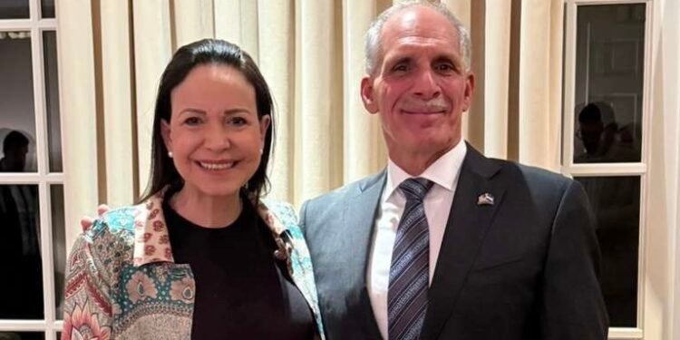 Presidente electo de Honduras se reúne con María Corina Machado y destaca defensa de la democracia en América Latina